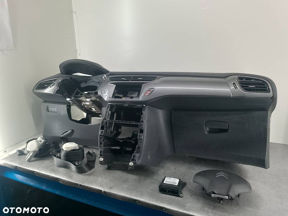 DESKA ROZDZIELCZA,KONSOLA PODUSZKI SENSOR PASY CITROEN C3 II FL 9803928480 - 1
