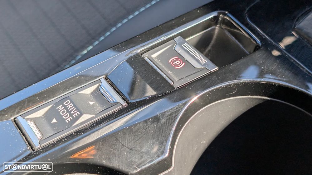 Peugeot 208 1.2 PureTech Allure EAT8 - 14