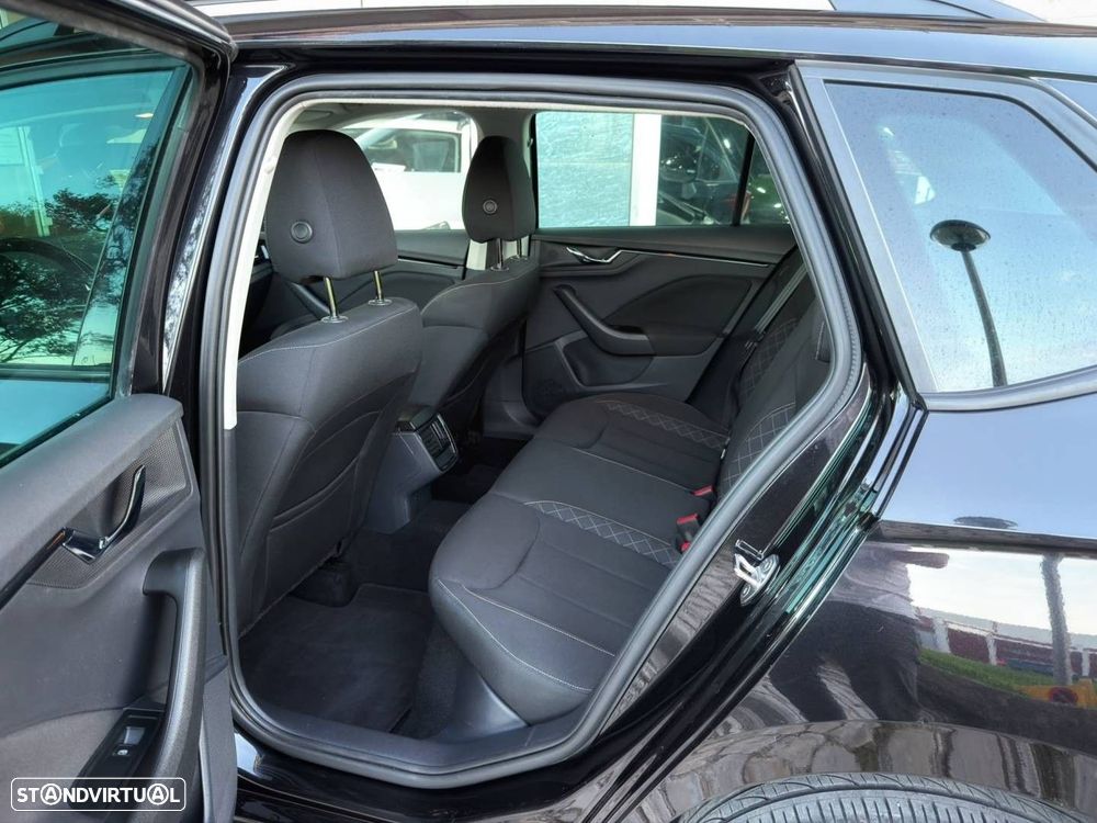 Skoda Kamiq 1.0 TSI DSG - 8