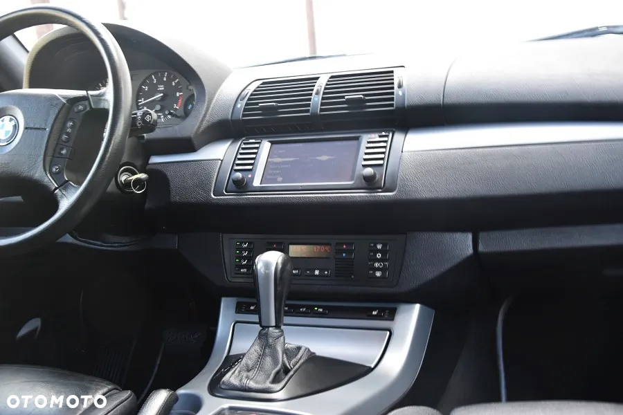 BMW X5 3.0 i - 22