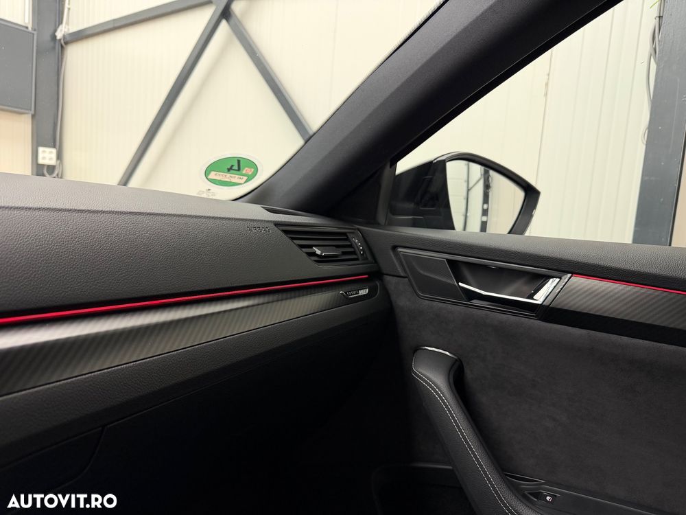 Skoda Superb 2.0 TDI DSG Sportline - 16
