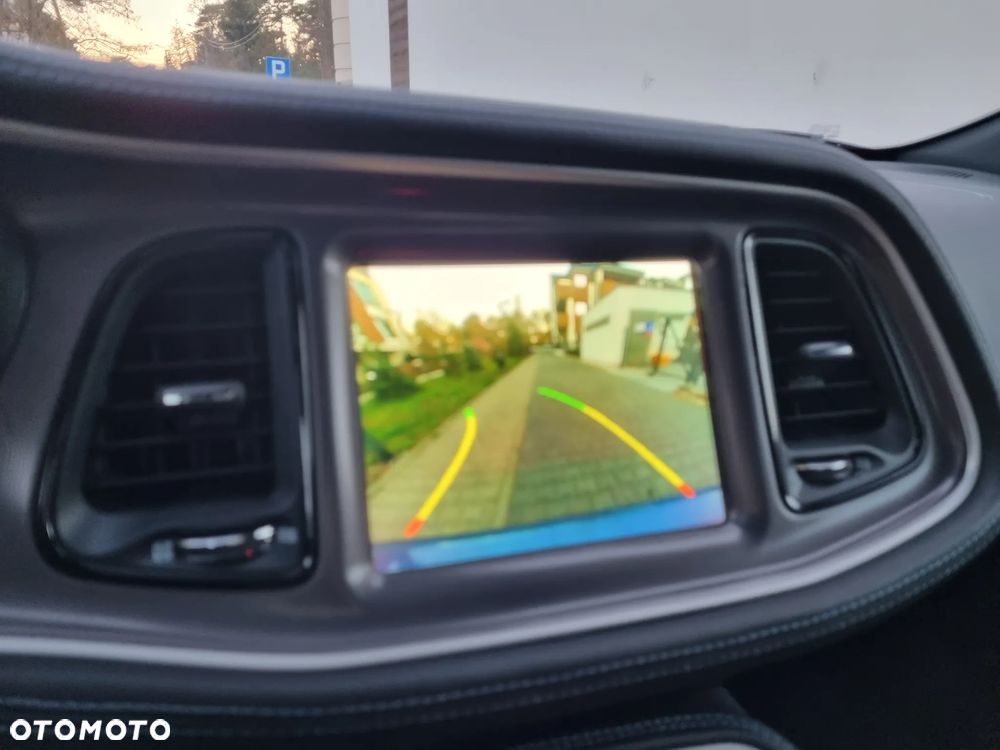 Dodge Challenger 6.4 Scat Pack - 18