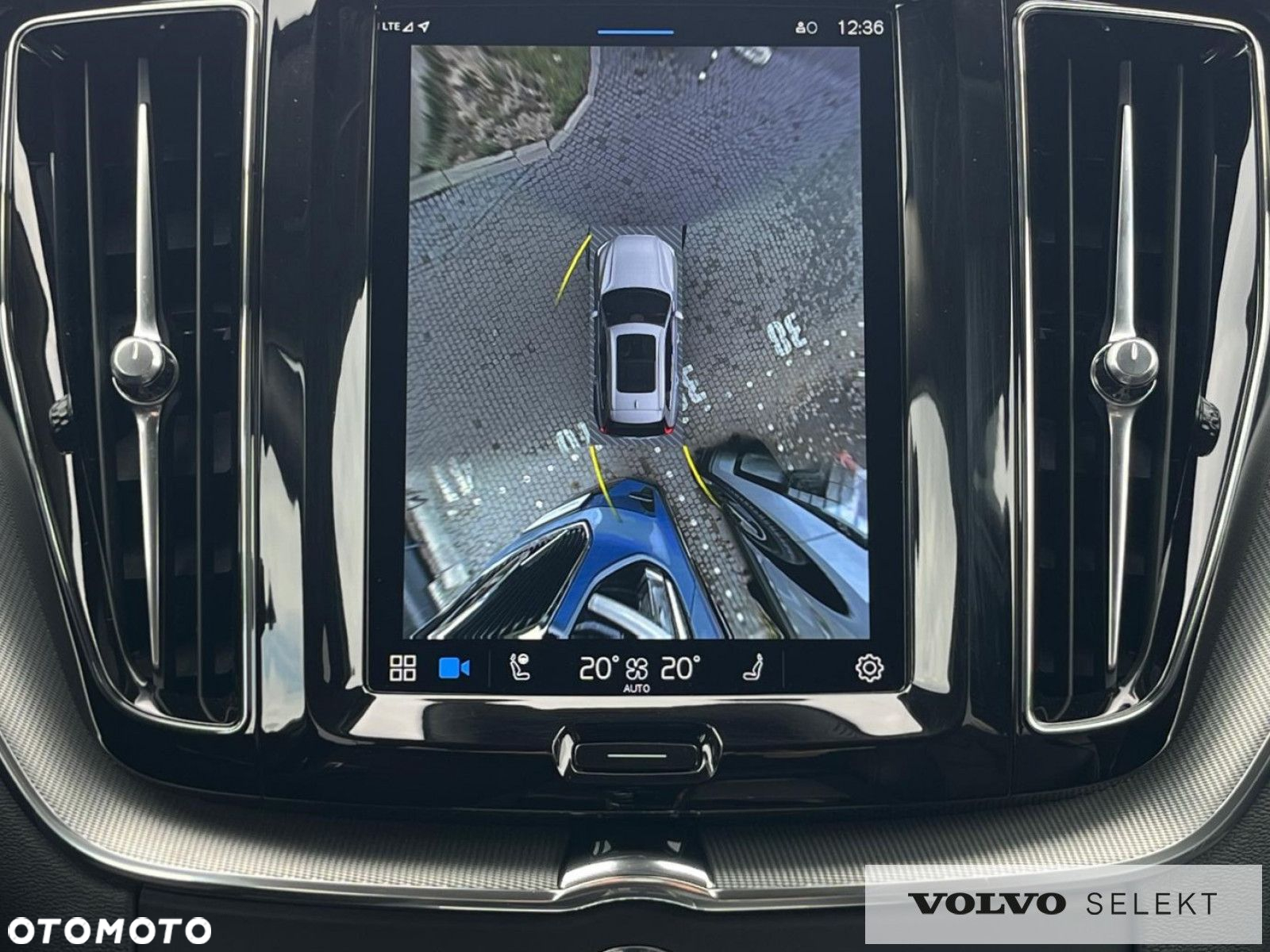 Volvo XC 60 - 24