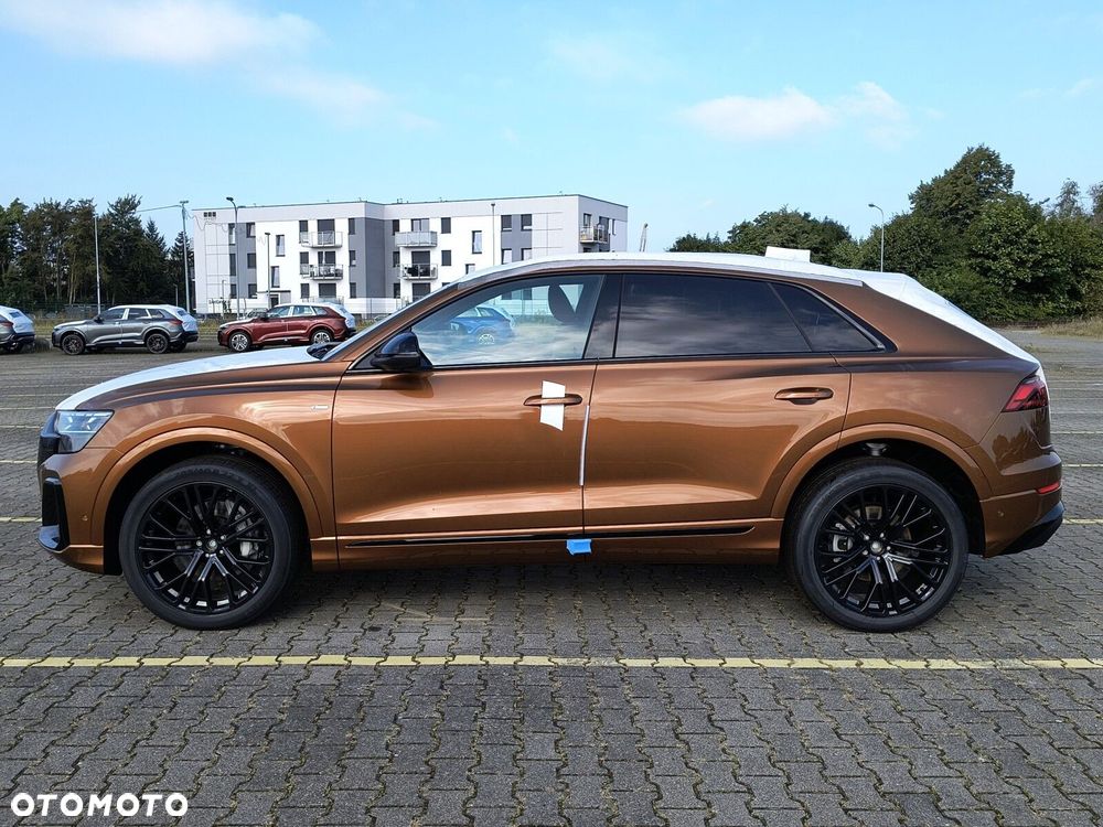 Audi Q8 - 9
