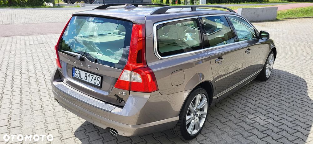Volvo V70 D5 Geartronic Momentum - 5