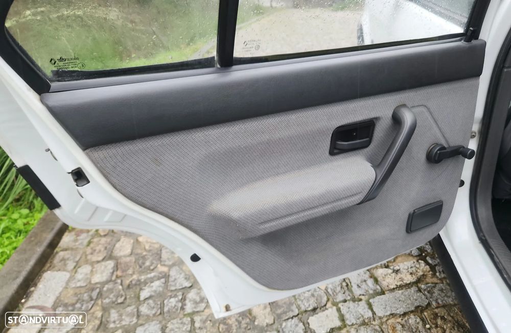 Renault 19 1.4 RN Europa - 17