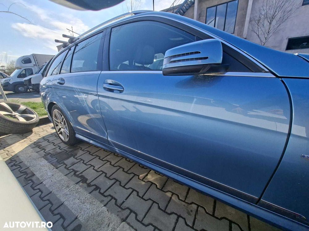 Usa dezechipata stanga/dreapta fata Mercedes C-Class S204 Combi - 2