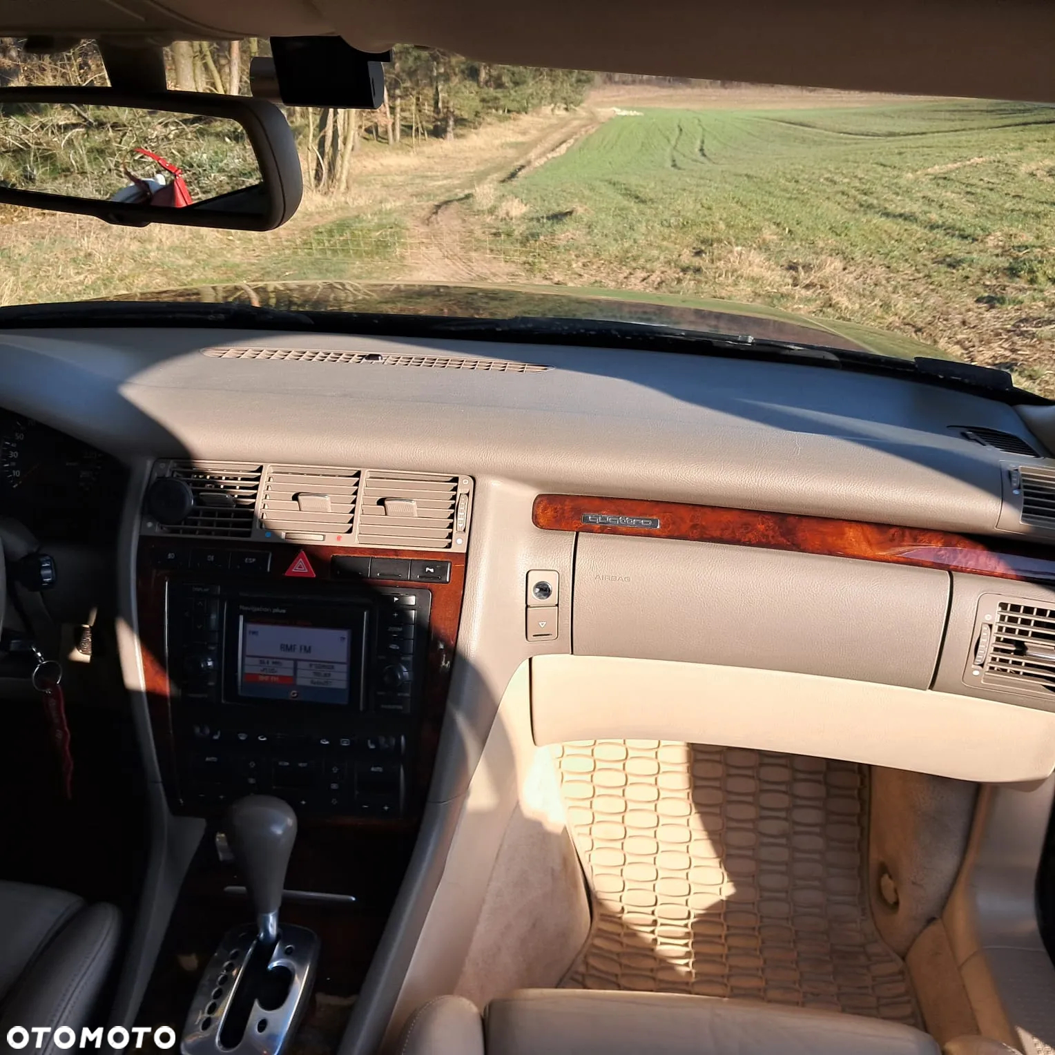 Audi A8 4.2 Quattro - 34
