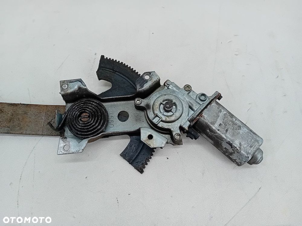 PODNOŚNIK SZYBY PRAWY PRZÓD CHEVROLET BERETTA (87-96) - 3