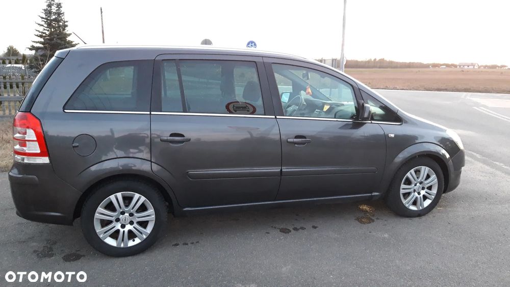 Opel Zafira 1.7 CDTI Cosmo EU5 - 6