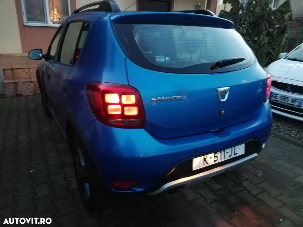 Dacia Sandero TCe 90 S&S Celebration - 5