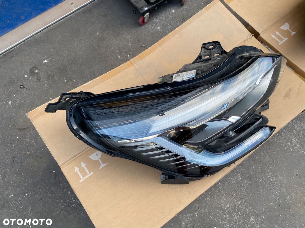 RENAULT CAPTUR 2 II  2022r 2 sztuki Kompletna LAMPA PRZEDNIA PRAWA LEW REFLEKTOR PRAWY lewy PRZÓD FULL LED  LEDOWY  EUROPA FULLLED lampy przednie reflektory 260104900R 260601693R Wwa - 7