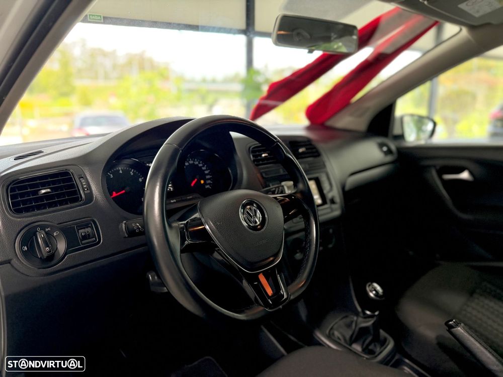VW Polo 1.0 Trendline - 16