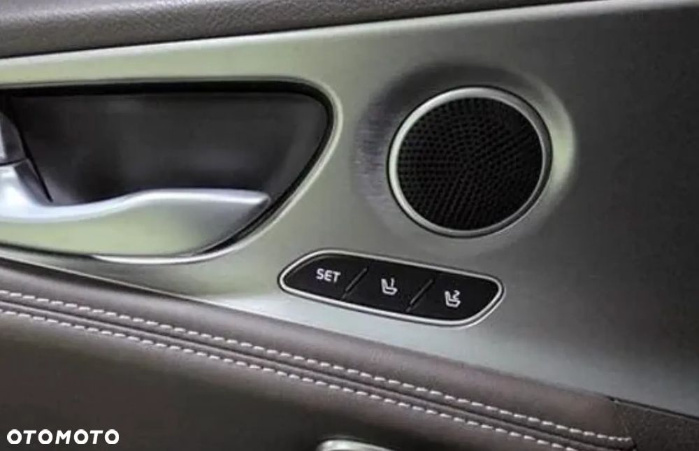 Kia Stinger - 19