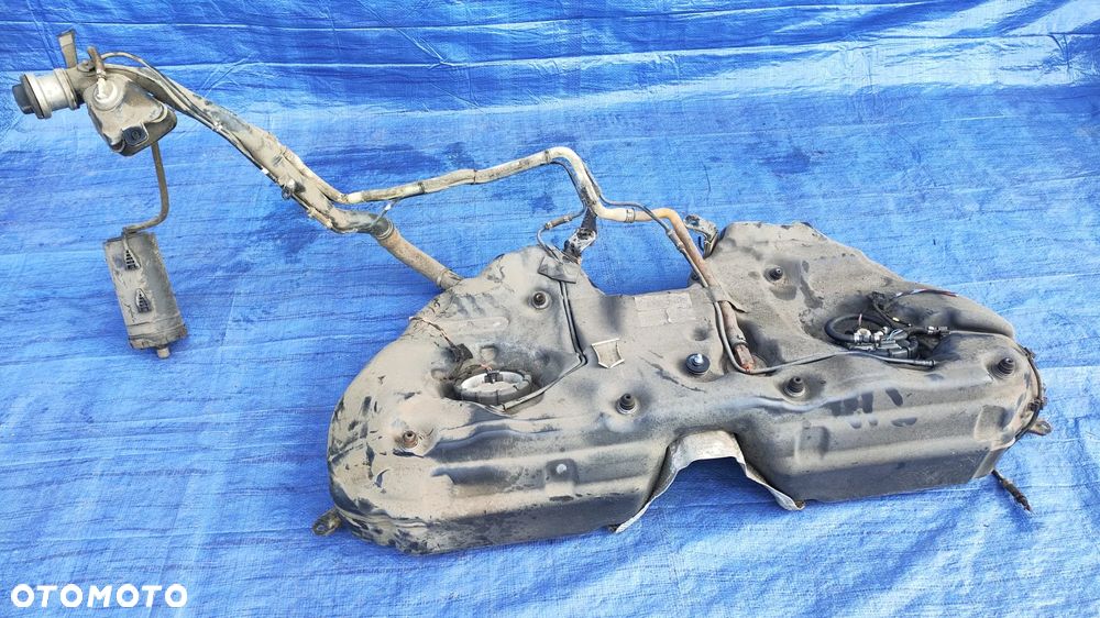 ZBIORNIK PALIWA BAK KOMPLETNY 80L POMPA PŁYWAK RURA WLEWU CZUJNIK CIŚNIENIA PALIWA MERCEDES CLS W219 LIFT 3.5 CGI V6 292KM
