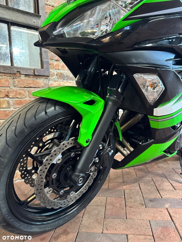 Kawasaki Ninja - 12