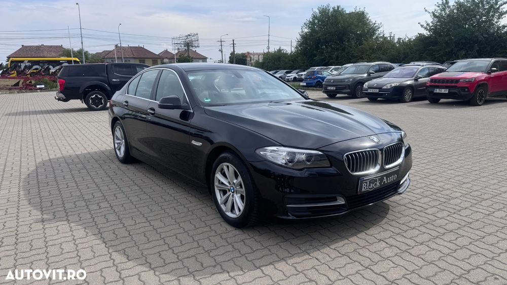BMW Seria 5 520i Aut. - 3