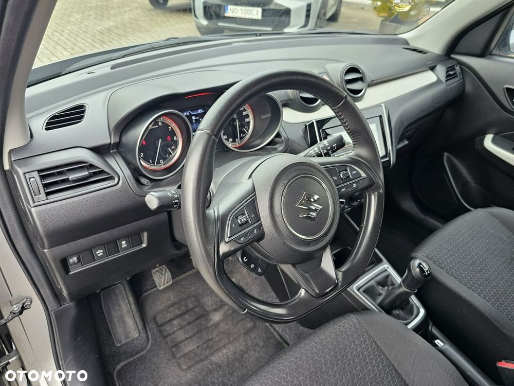 Suzuki Swift - 17