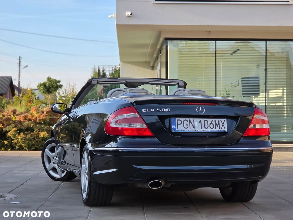Mercedes-Benz CLK - 27