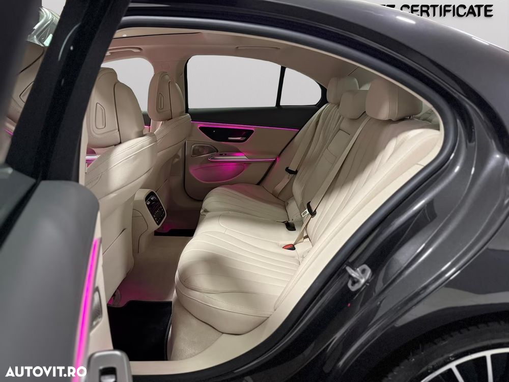 Mercedes-Benz E 400e 4Matic 9G-TRONIC - 15