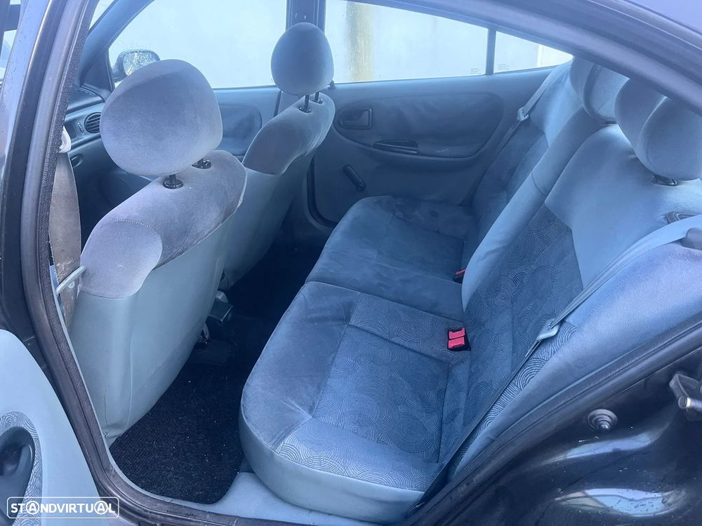 Renault Mégane 1.4 RN - 8