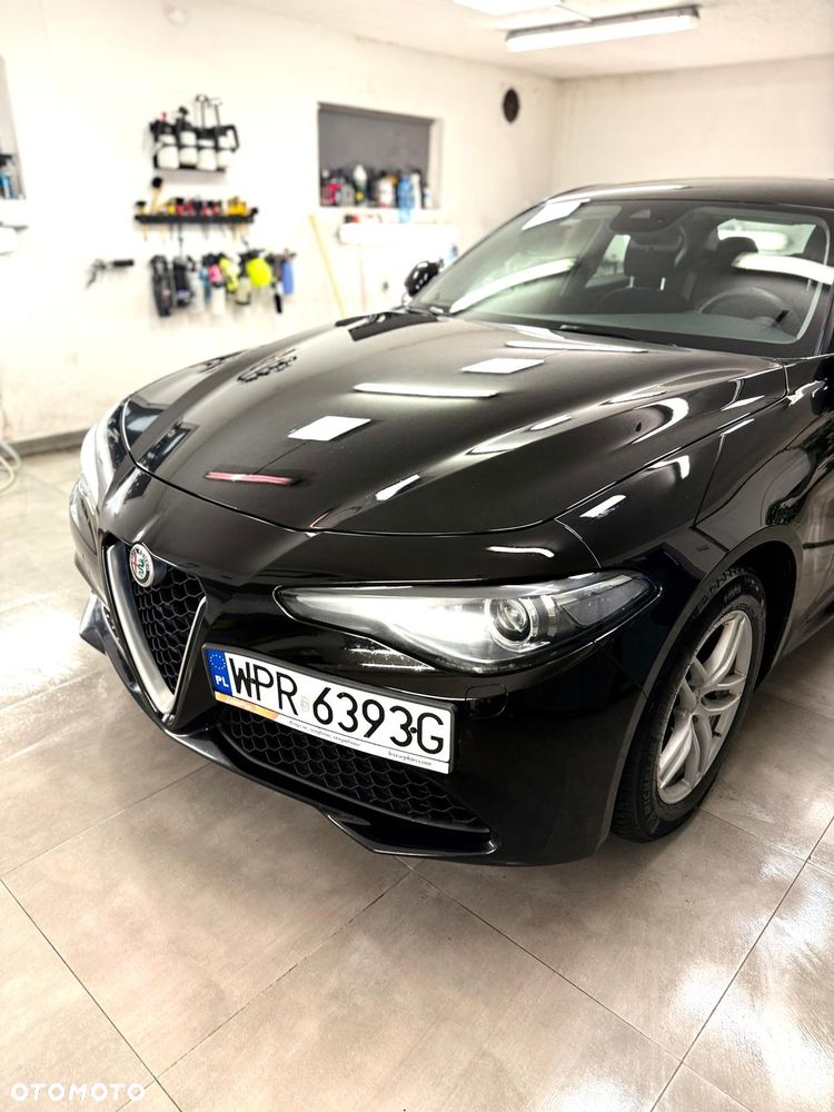 Alfa Romeo Giulia - 7