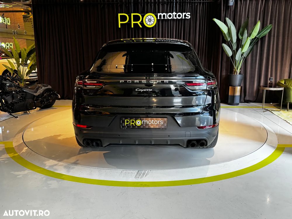 Porsche Cayenne Coupe - 5