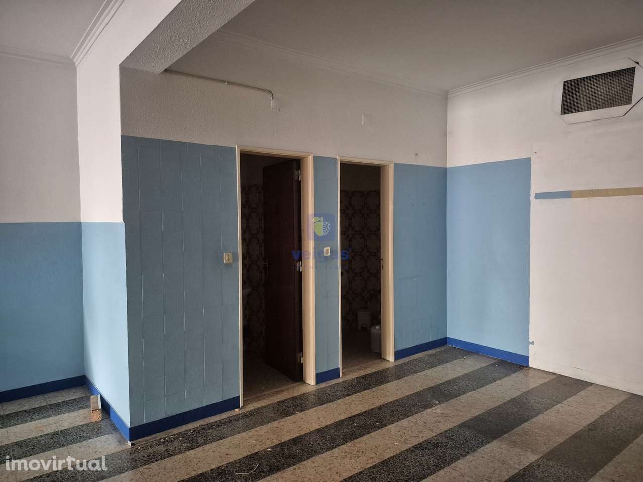 Loja de dois pisos - Grande imagem: 4/32