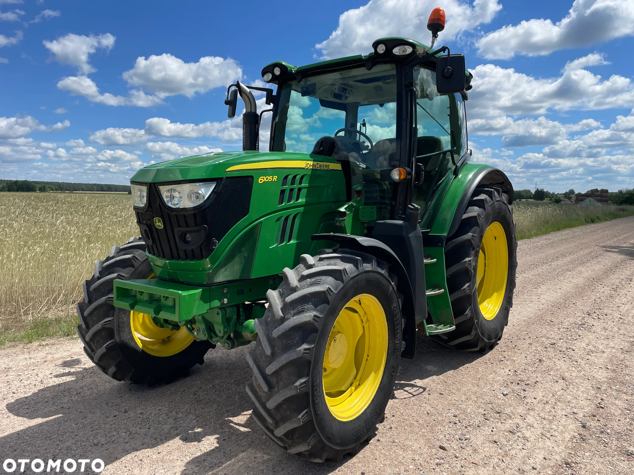 John Deere 6105R - 12