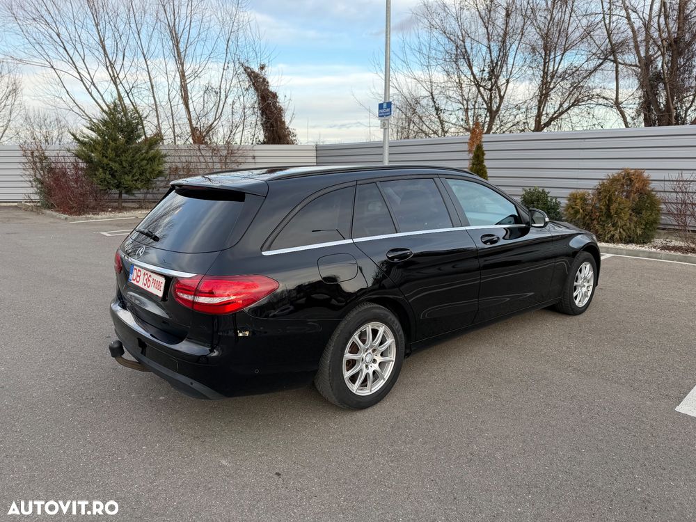 Mercedes-Benz C - 4