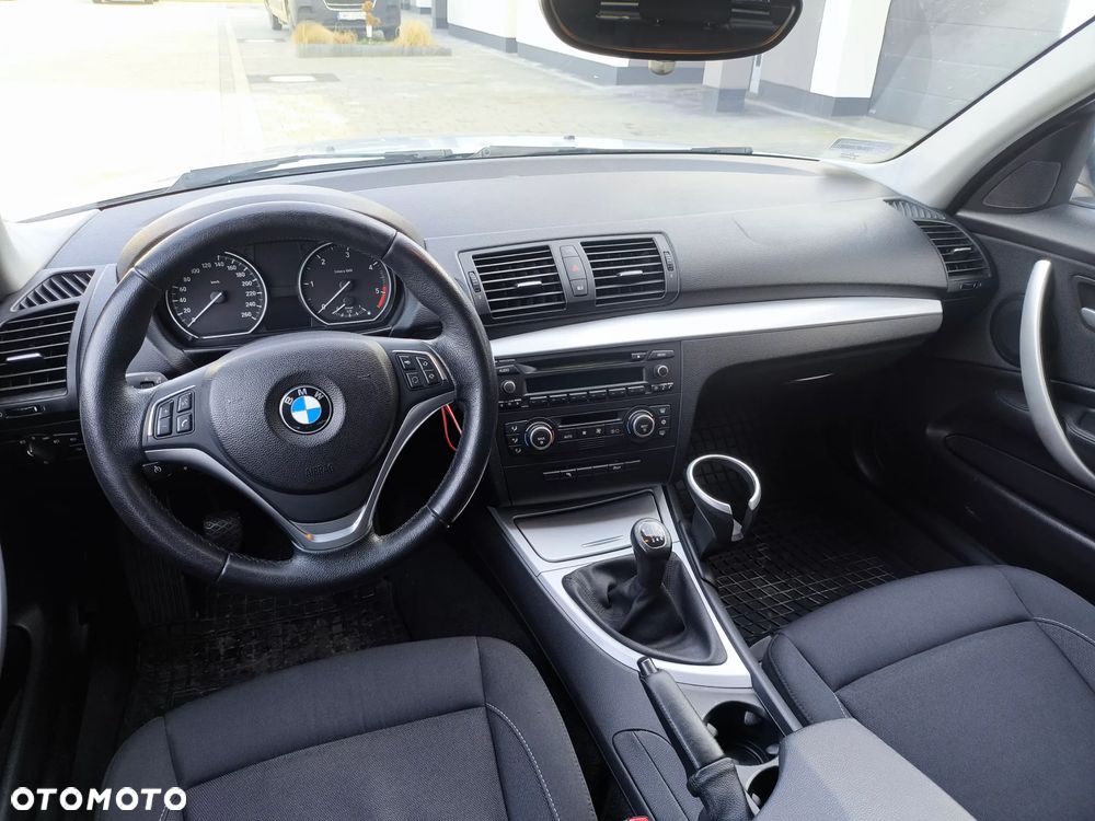 BMW Seria 1 120d DPF Edition Lifestyle - 10