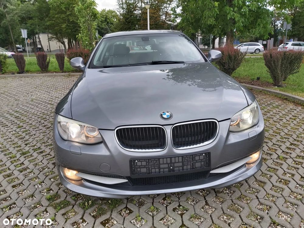 BMW Seria 3 320d DPF Efficient Dynamics Edition - 27