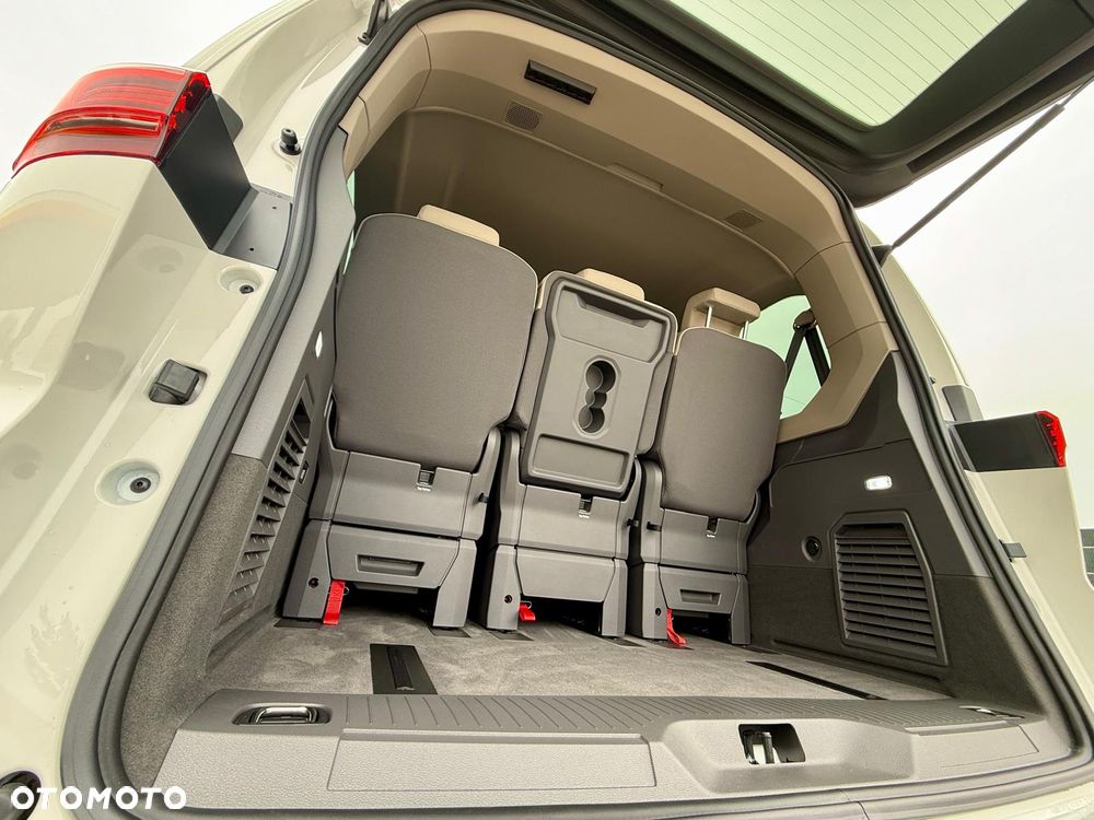 Volkswagen Multivan 2.0 TDI L2 Family DSG - 32