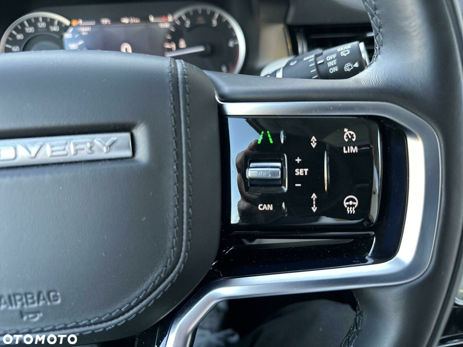 Land Rover Discovery Sport - 16