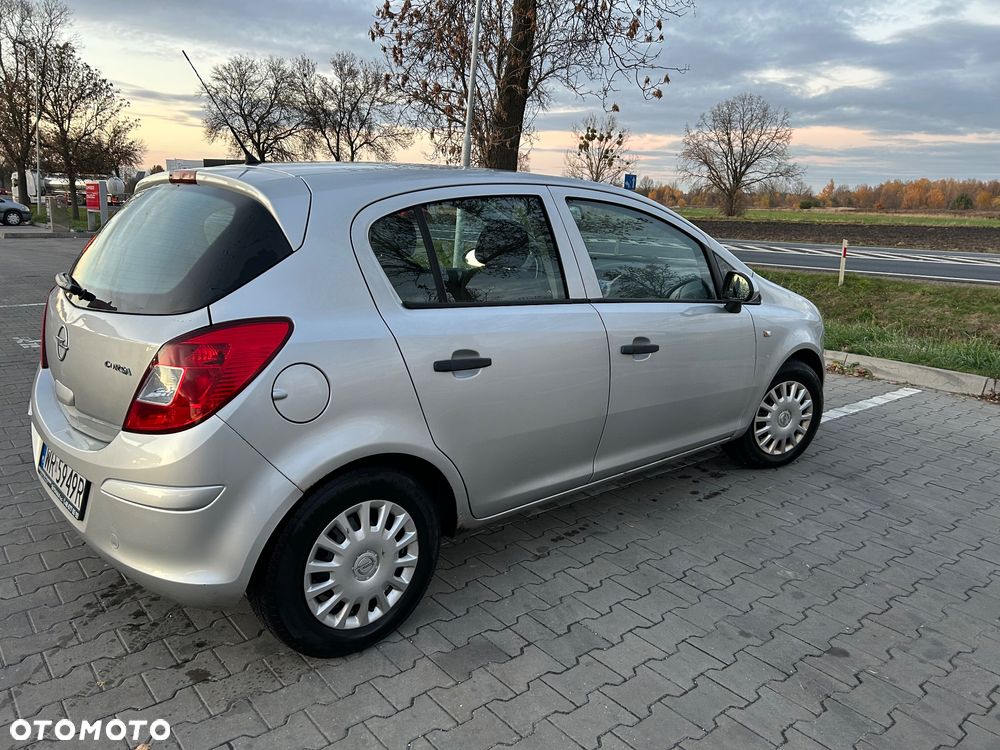 Opel Corsa - 3