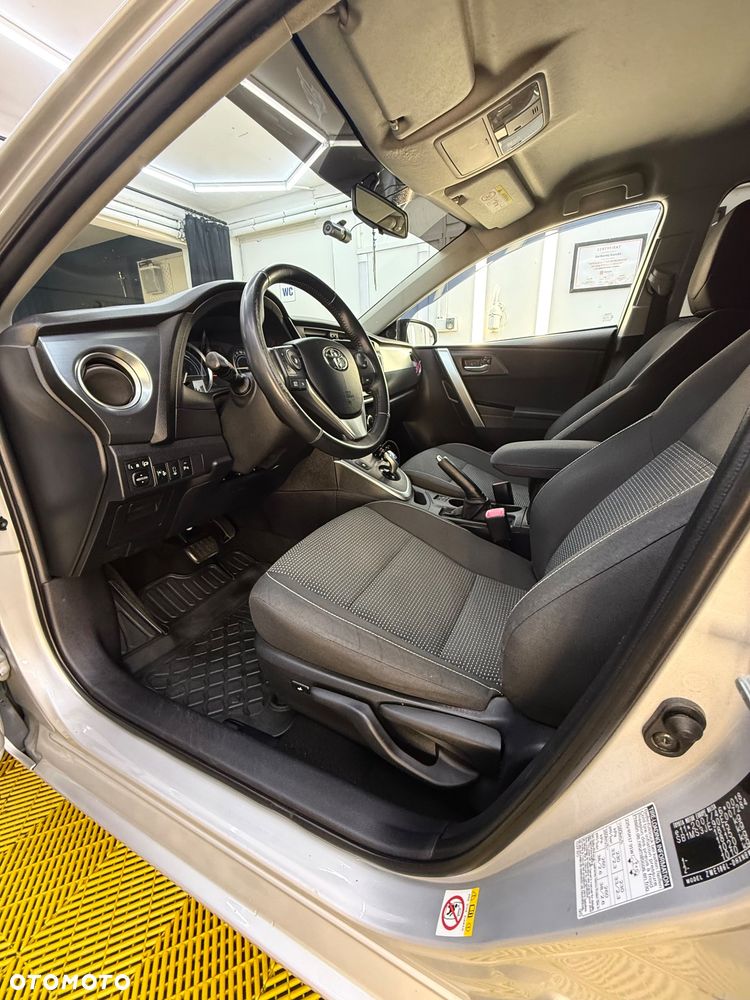 Toyota Auris 1.8 HSD Prestige NAVI - 11