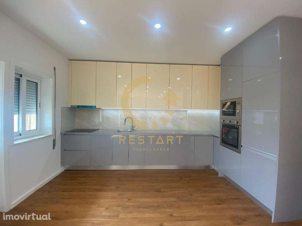 T3 em Águas Santas com 3 frentes, totalmente renovado com muita lumino - Grande imagem: 3/34