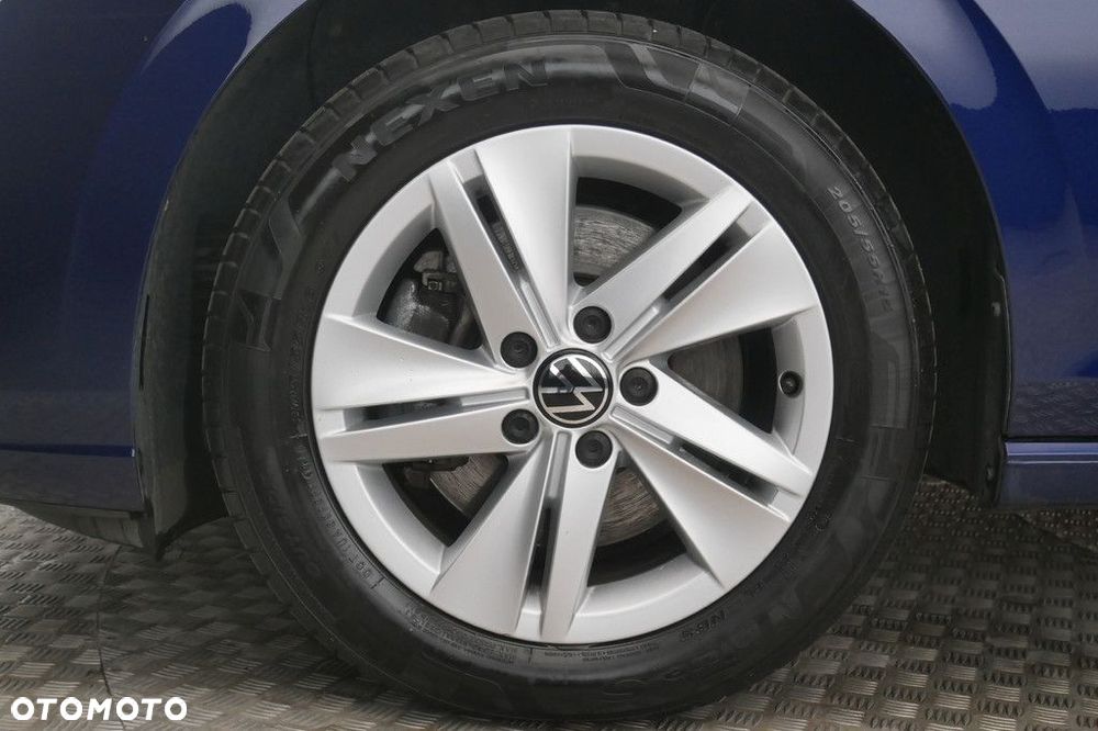 Volkswagen Golf - 14