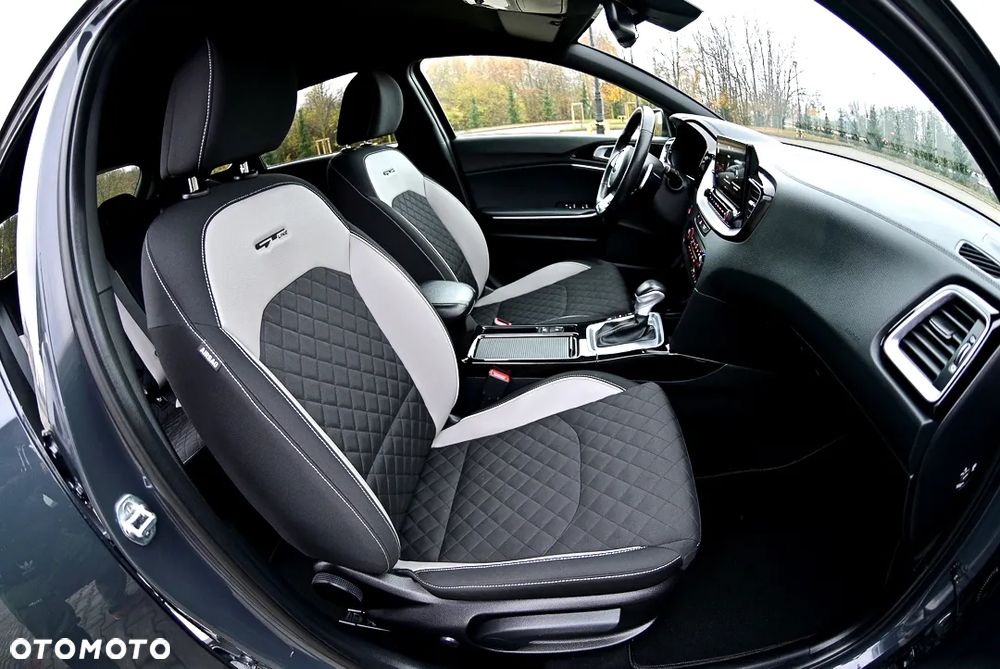 Kia Ceed 1.4 T-GDI GT-Line DCT - 20