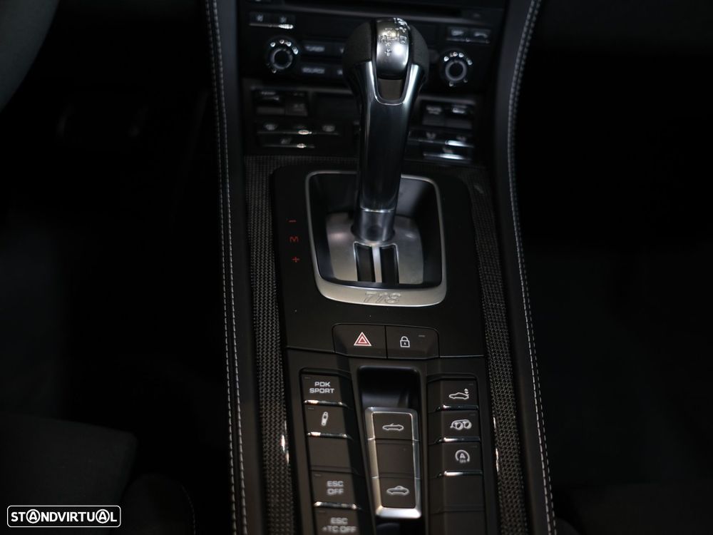Porsche 718 Spyder PDK - 18