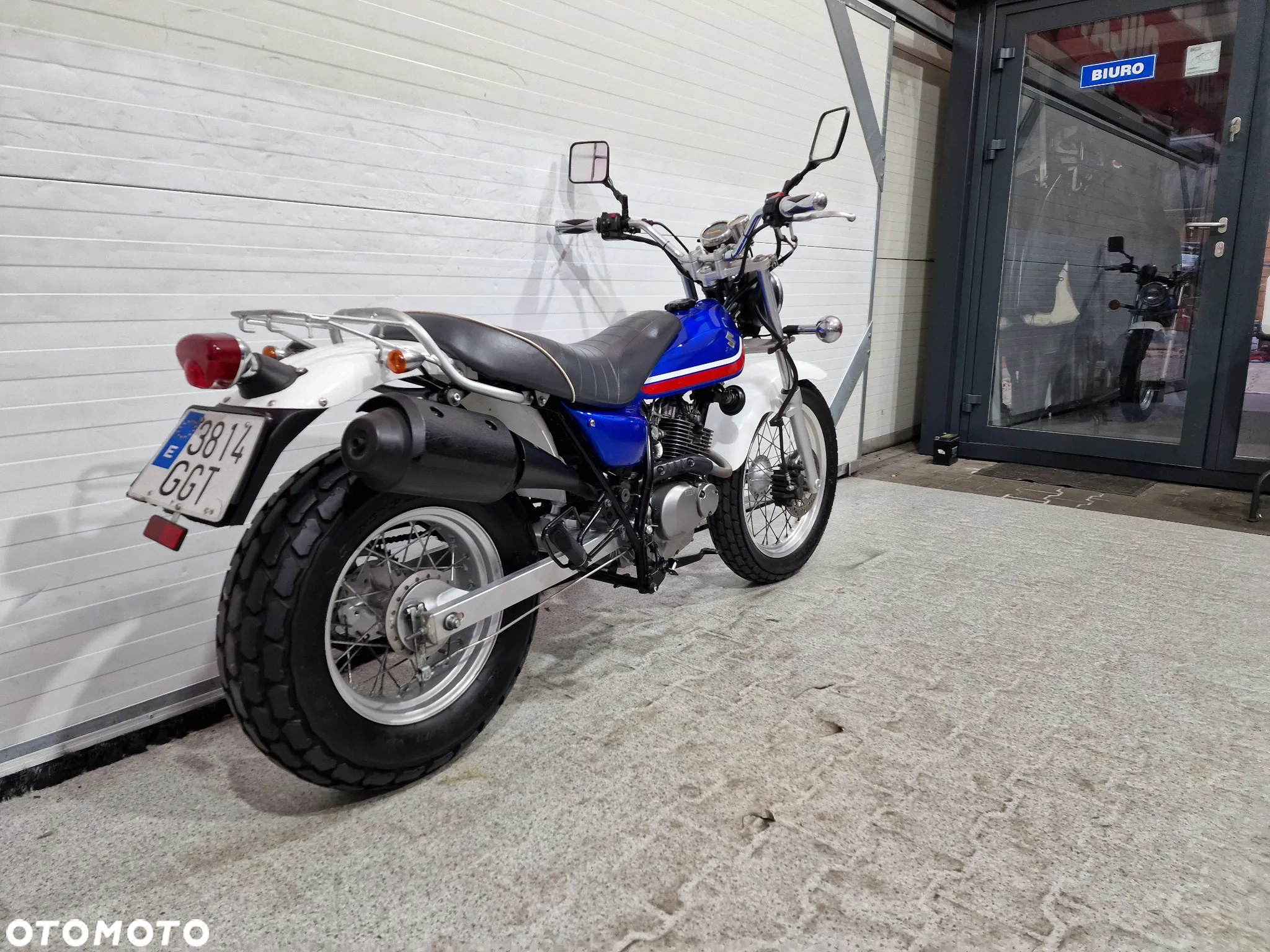 Suzuki RV - 23