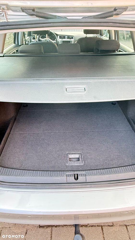 Volkswagen Golf - 8
