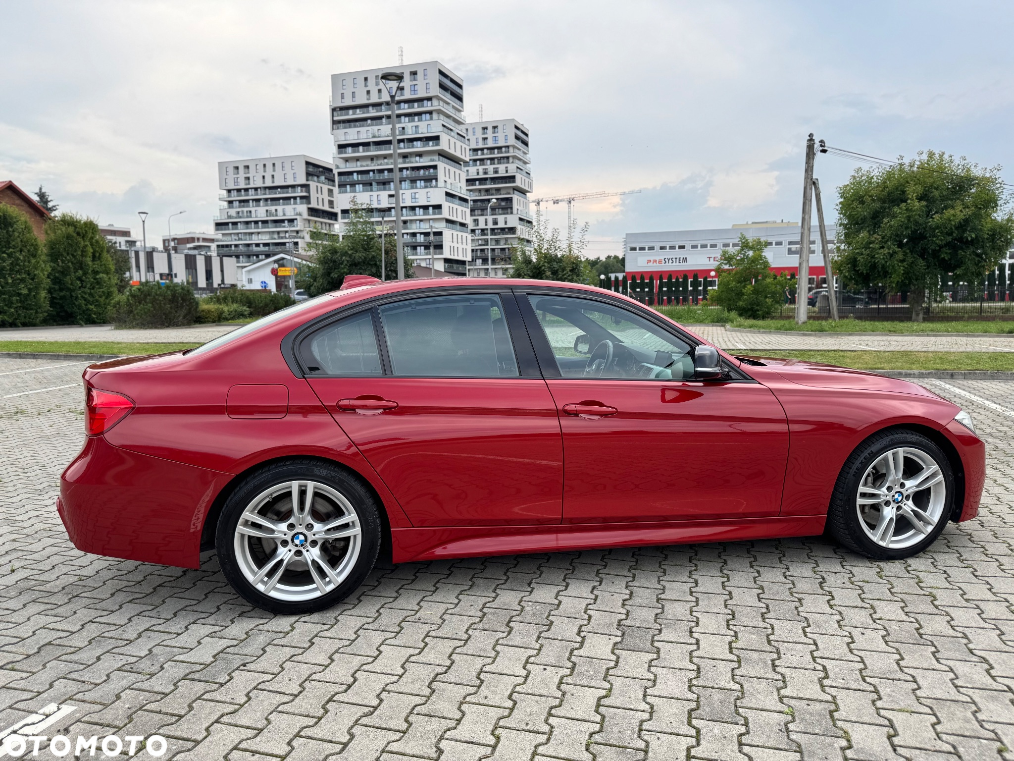 BMW Seria 3 335i xDrive M Sport - 19