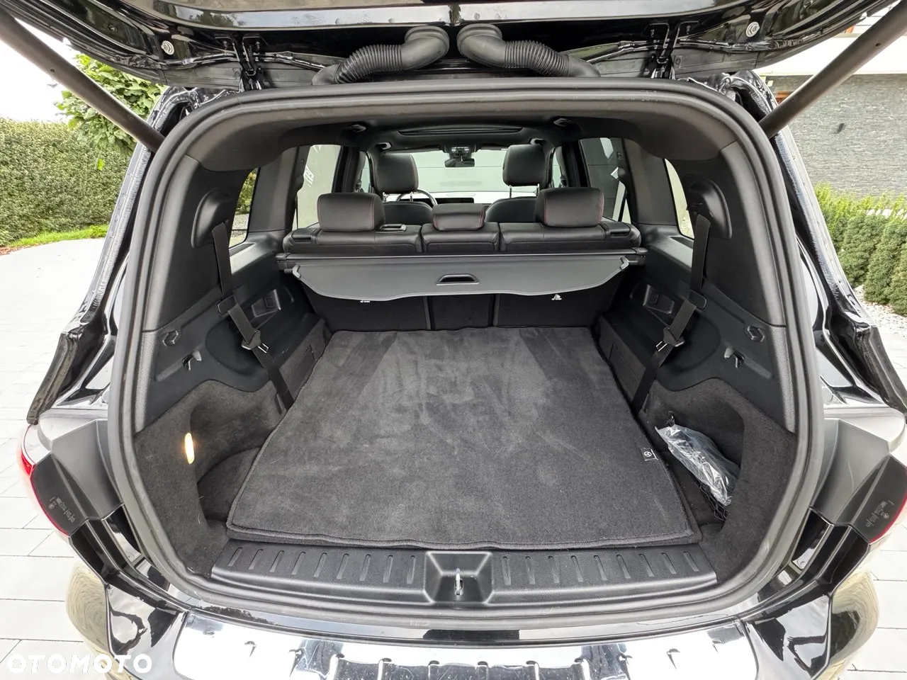Mercedes-Benz GLB 250 4-Matic AMG Line 8G-DCT - 19