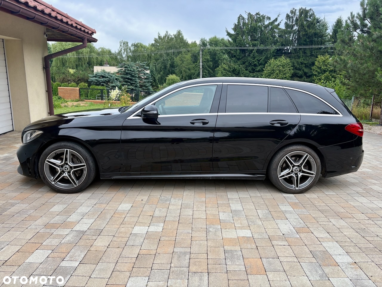 Mercedes-Benz Klasa C 220 d 4MATIC 9G-TRONIC - 9