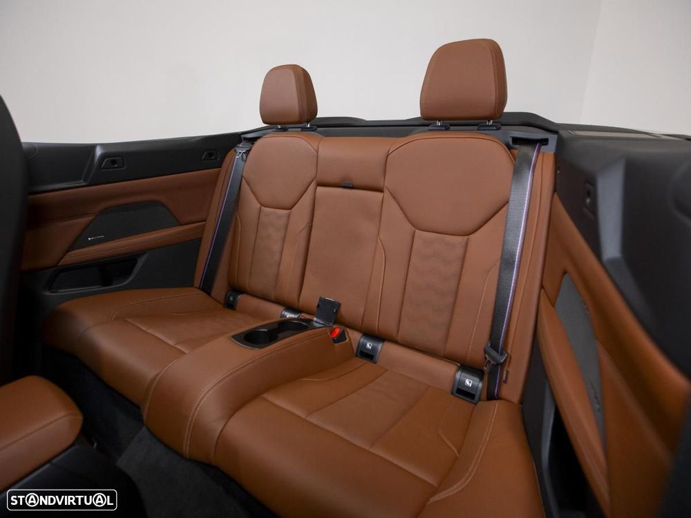 BMW M4 Competition xDrive - 13