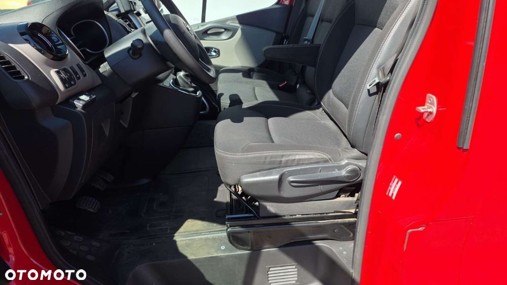 Nissan NV300 - 20