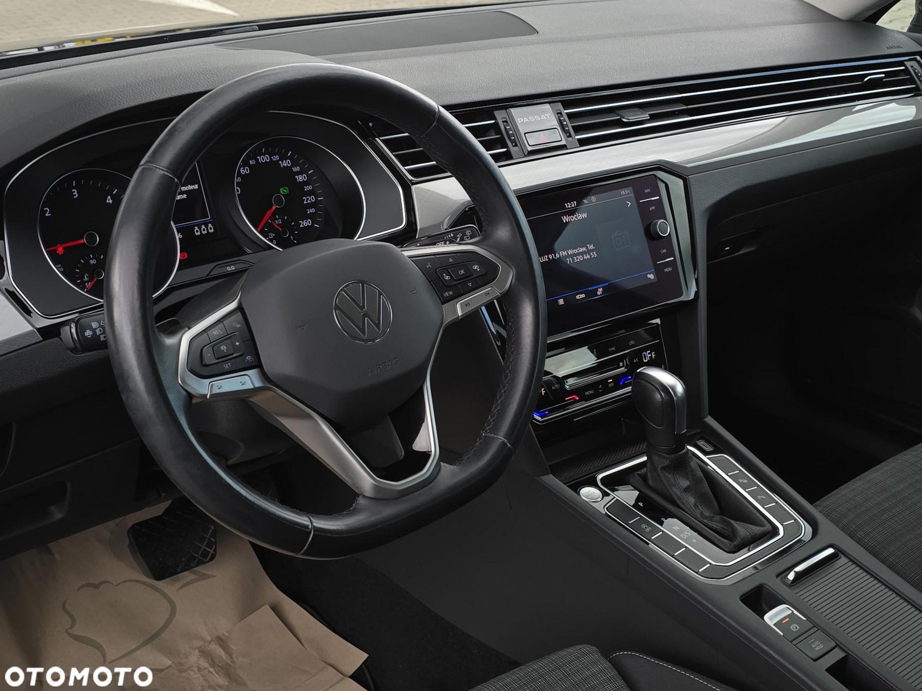 Volkswagen Passat - 15