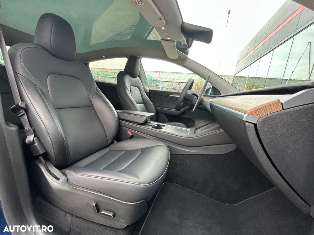 Tesla Model Y Long Range Dual Motor AWD - 15