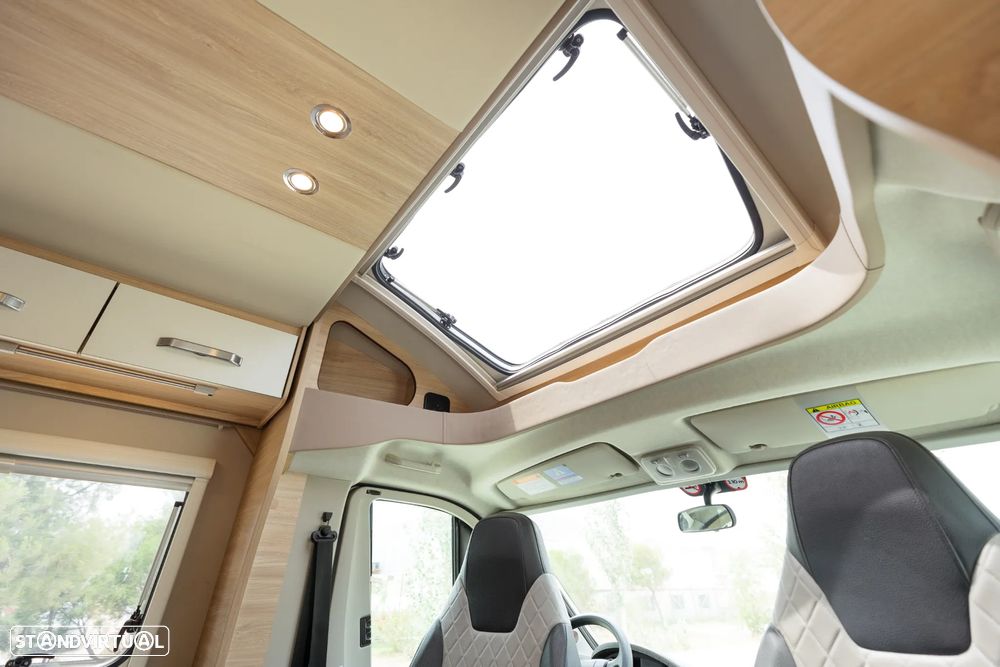 Fiat Ducato 2021 Fiat Ducato Weinsberg Carasuite | Completamente Equipaggiato | 5 Posti Letto - 19